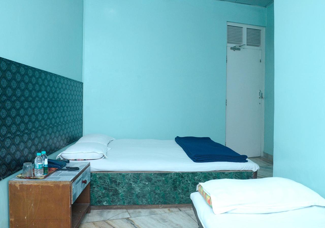 Srk Hotel Bombay Exterior foto